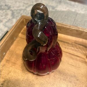 Elegant Red Glass Gourd Sculpture